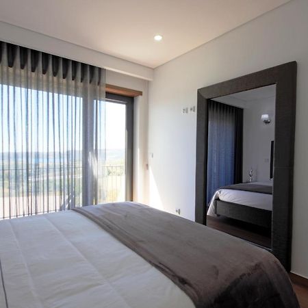 Monte Bela Vista Apartment มาเซโด เด กาบาเลย์รอส ภายนอก รูปภาพ