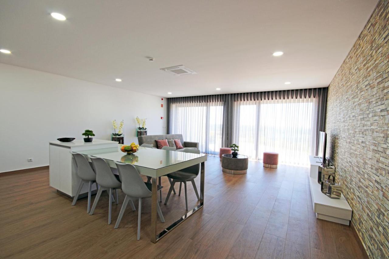 Monte Bela Vista Apartment มาเซโด เด กาบาเลย์รอส ภายนอก รูปภาพ