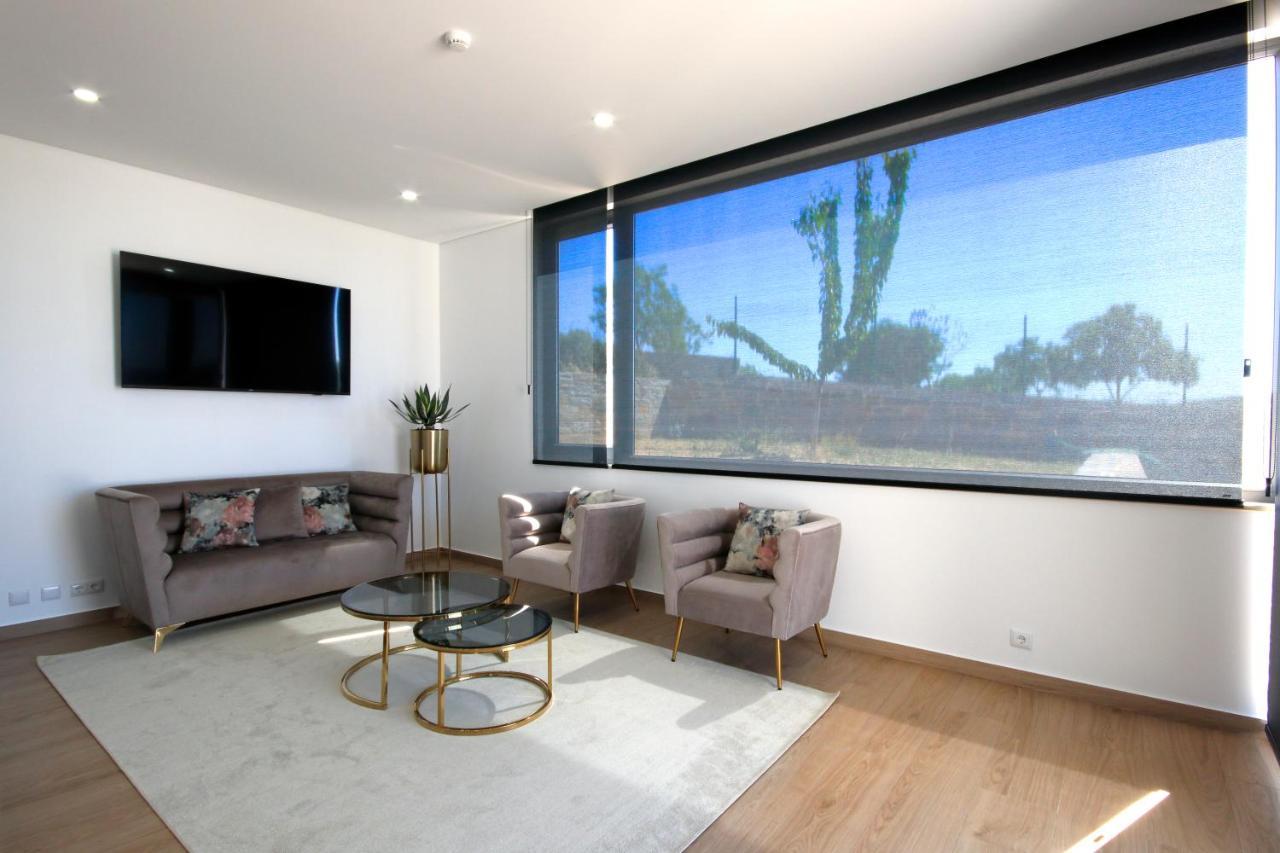 Monte Bela Vista Apartment มาเซโด เด กาบาเลย์รอส ภายนอก รูปภาพ